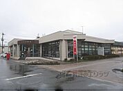 新旭郵便局まで190メートル