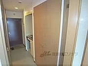 廊下にも収納あります