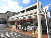 セブンイレブン　京阪四宮駅東店まで90メートル