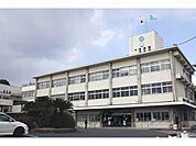 向日市役所まで750メートル