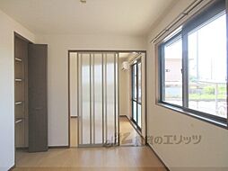 JR奈良線 棚倉駅 徒歩5分の賃貸アパート 2階2DKのリビング/ダイニング