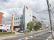 城陽郵便局まで400メートル