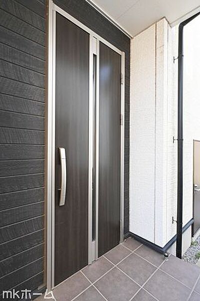 玄関を拡大表示