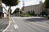 外観：前面道路