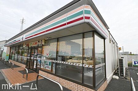セブンイレブン千葉浜野東店 徒歩16分。 1270m
