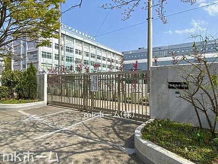 江戸川区立西葛西中学校 徒歩14分。 990m