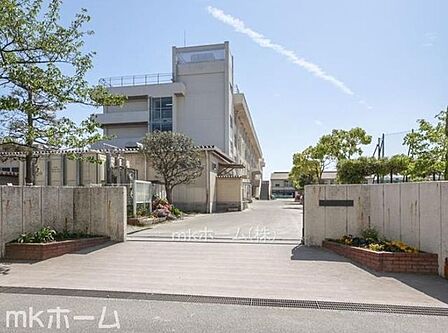 市川市立福栄中学校 徒歩14分。 1090m