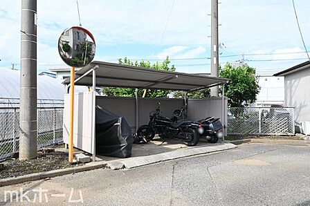 共用部 バイク置き場