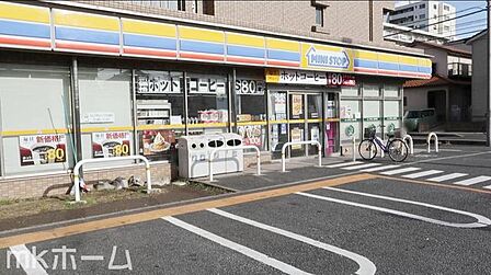 ミニストップ市川富浜店 徒歩2分。 110m