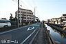外観：前面道路