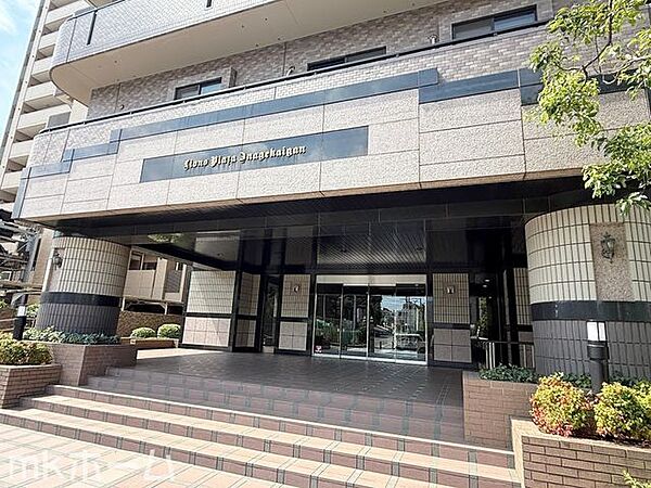 エントランスを拡大表示