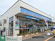 ローソン三鷹牟礼三丁目店 徒歩9分。コンビニ 650m
