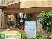 城西病院 徒歩13分。病院 1030m