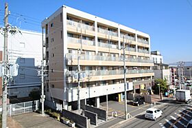 大阪府東大阪市西堤学園町1丁目（賃貸マンション1K・4階・25.36㎡） その1