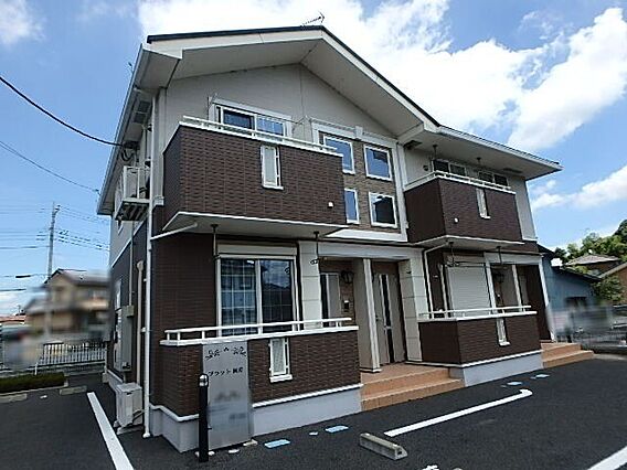 フラット岡芹_外観_2