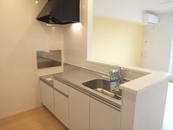 apartment 栃木県小山市城東６丁目19-19　グランオッツ1F