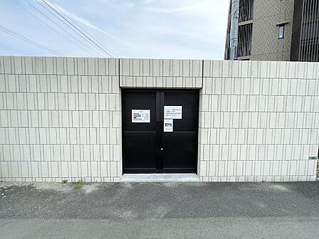 しっかりとした造りのゴミ置き場で、気持ちよく利用が可能です◎