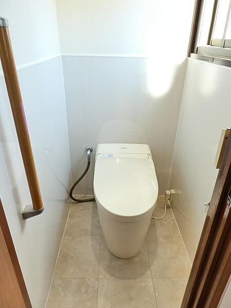 トイレを拡大表示