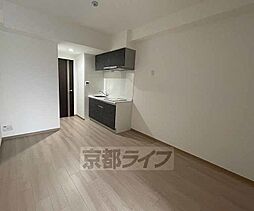 ＣＵＯＲＥ城陽 1階1LDKのリビング/ダイニング