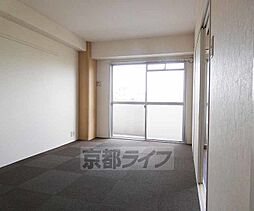 エンブレム城南宮 4階2DKのリビング/ダイニング