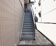 2階への階段です。