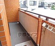 広いバルコニです。