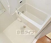 広めのお風呂です