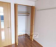 ハンガーポールもついています