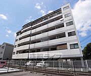 大きなマンションです。