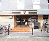 セブンイレブン五条千本店まで10m 五条通に面しております