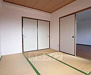 6帖和室です。