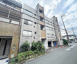 10 / 32