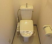 ウォシュレット付きのトイレです・