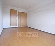 広々としたお部屋です。