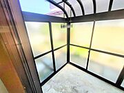 雨の日のお洗濯も安心なサンルーム