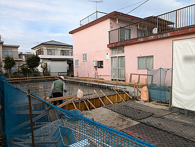 外観：周辺は閑静な住宅街　陽当たり良好です