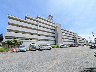 外観:京成本線「志津」駅徒歩4分 駅前商店街の通りに建つマンション 外観:京成本線「志津」駅徒歩4分 駅前商店街の通りに建つマンション