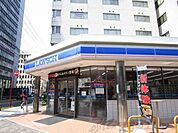 ローソン江坂駅前店 徒歩2分。 160m