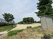 豊里中央公園 徒歩33分。 2600m