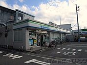 ファミリーマート　正雀駅前店 徒歩5分。 340m