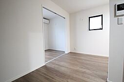 フォレスト草津南 101 1階1LDKのリビング/ダイニング