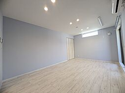 Lien Cort宇品 201 2階1Kのリビング/ダイニング