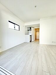 セブンプロート江波東 201 2階1LDKのリビング/ダイニング