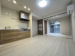 トリシア・ヒナ 102 1階1LDKのリビング/ダイニング