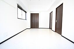 栗田ビル 102 1階2LDKのリビング/ダイニング