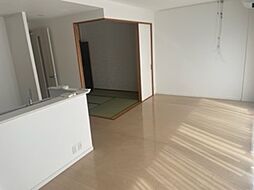 エスコート庚午 602 6階3LDKのリビング/ダイニング