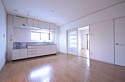 カネオハイツ 401 4階3LDKのリビング/ダイニング