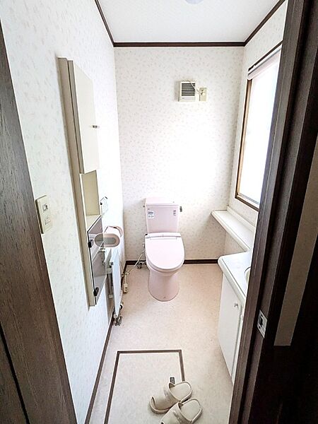 トイレを拡大表示