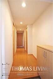 玄関収納が備わっています。