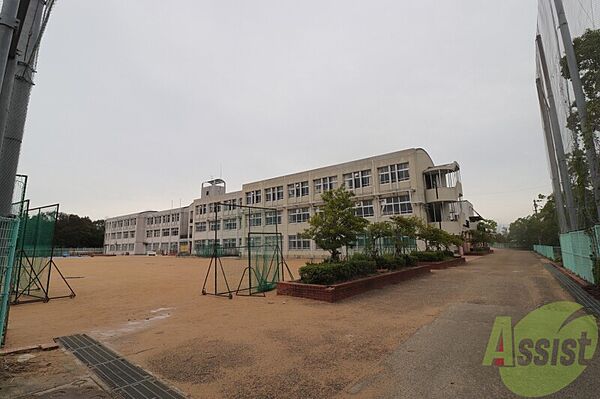 画像26:神戸市立有野中学校 2264m